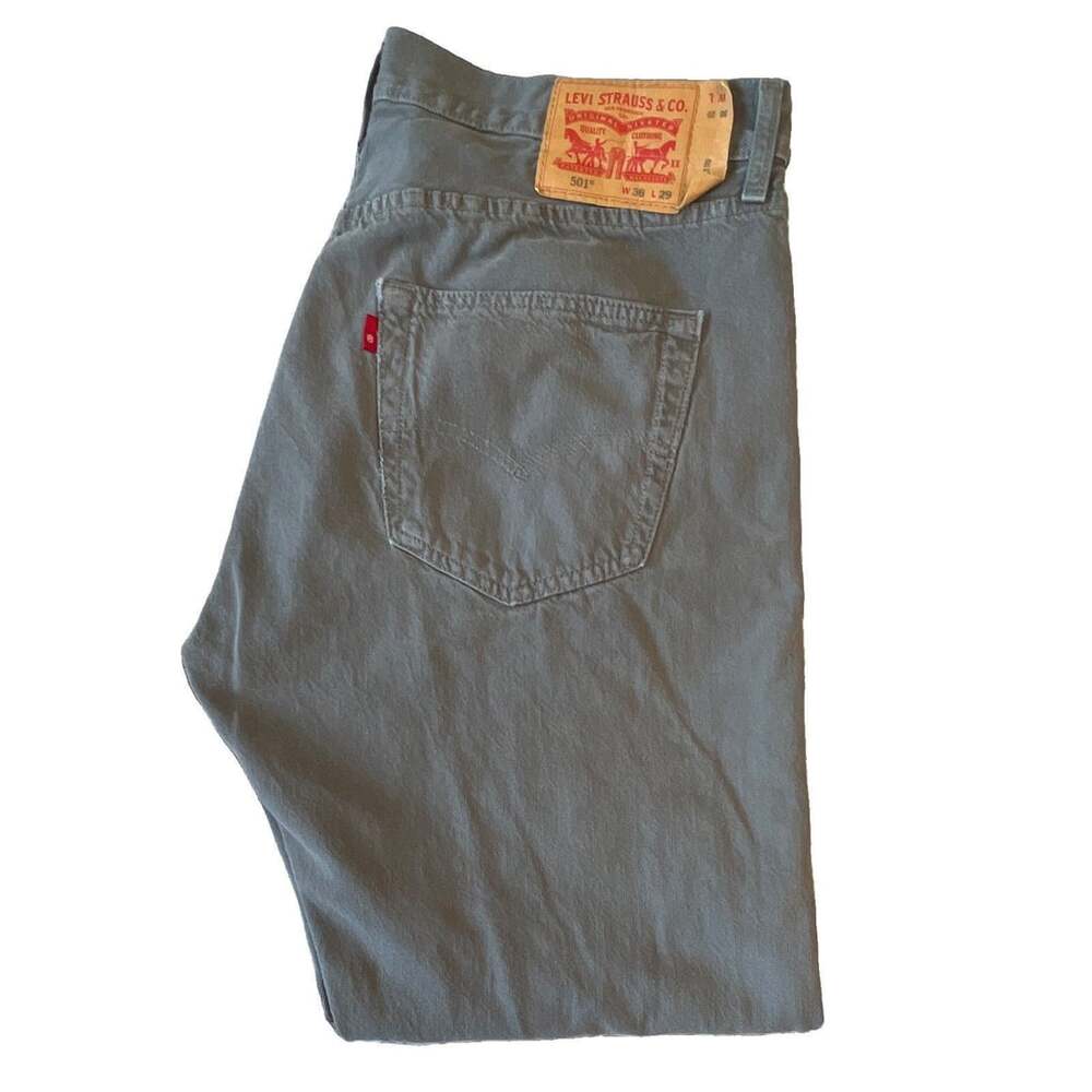 Levi's 501 Men's Gray Medium Wash Denim Straight Regular Fit Button Fly 5-Pocket